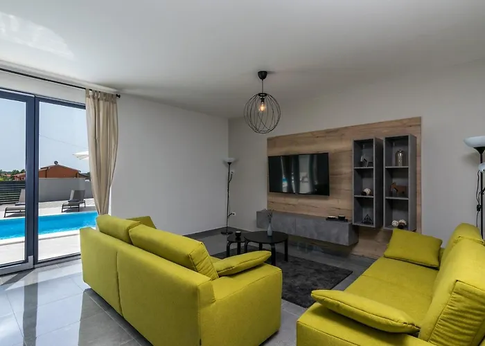 Perle ヴィラ プーラ